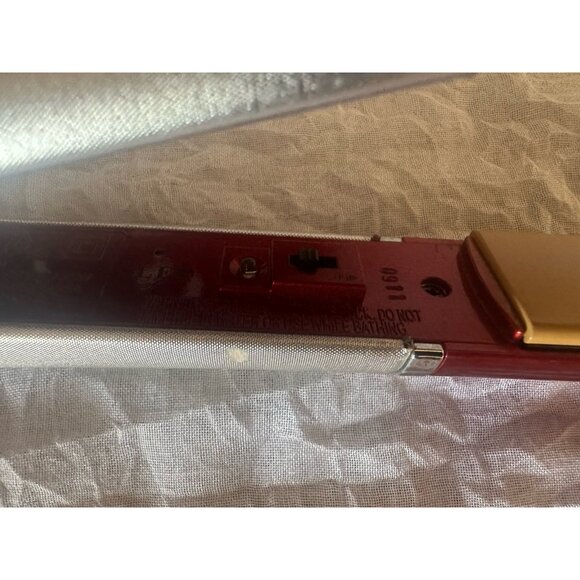Chi Ceramic Flat Iron 1” Tested GF1159 Hair Straightener Red Silver Long‎ Cord - Picture 3 of 8